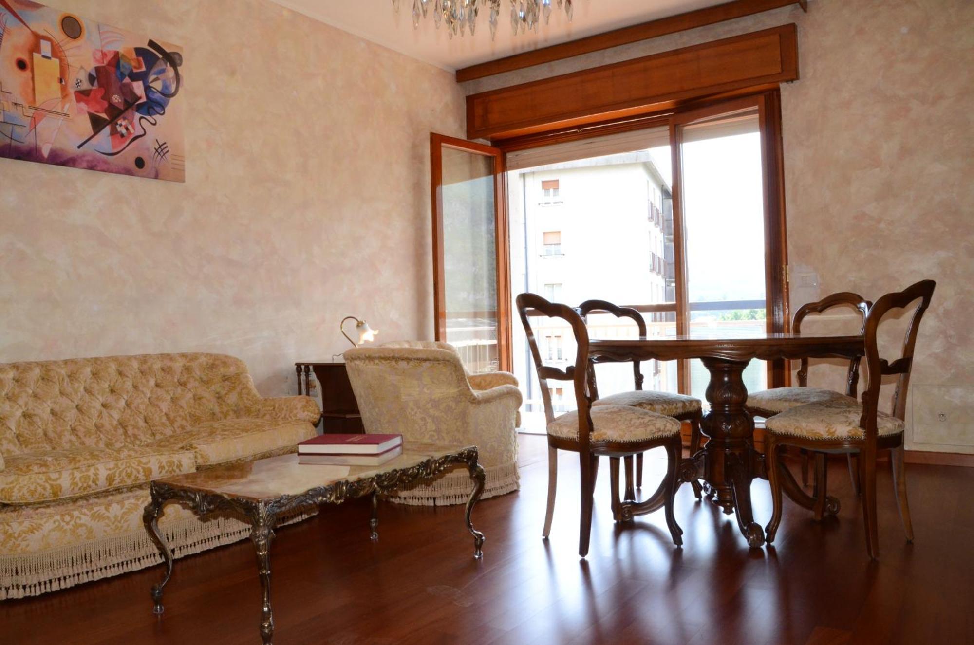 Big Romantic Lake View & Terrace Apartment Lecco Bagian luar foto