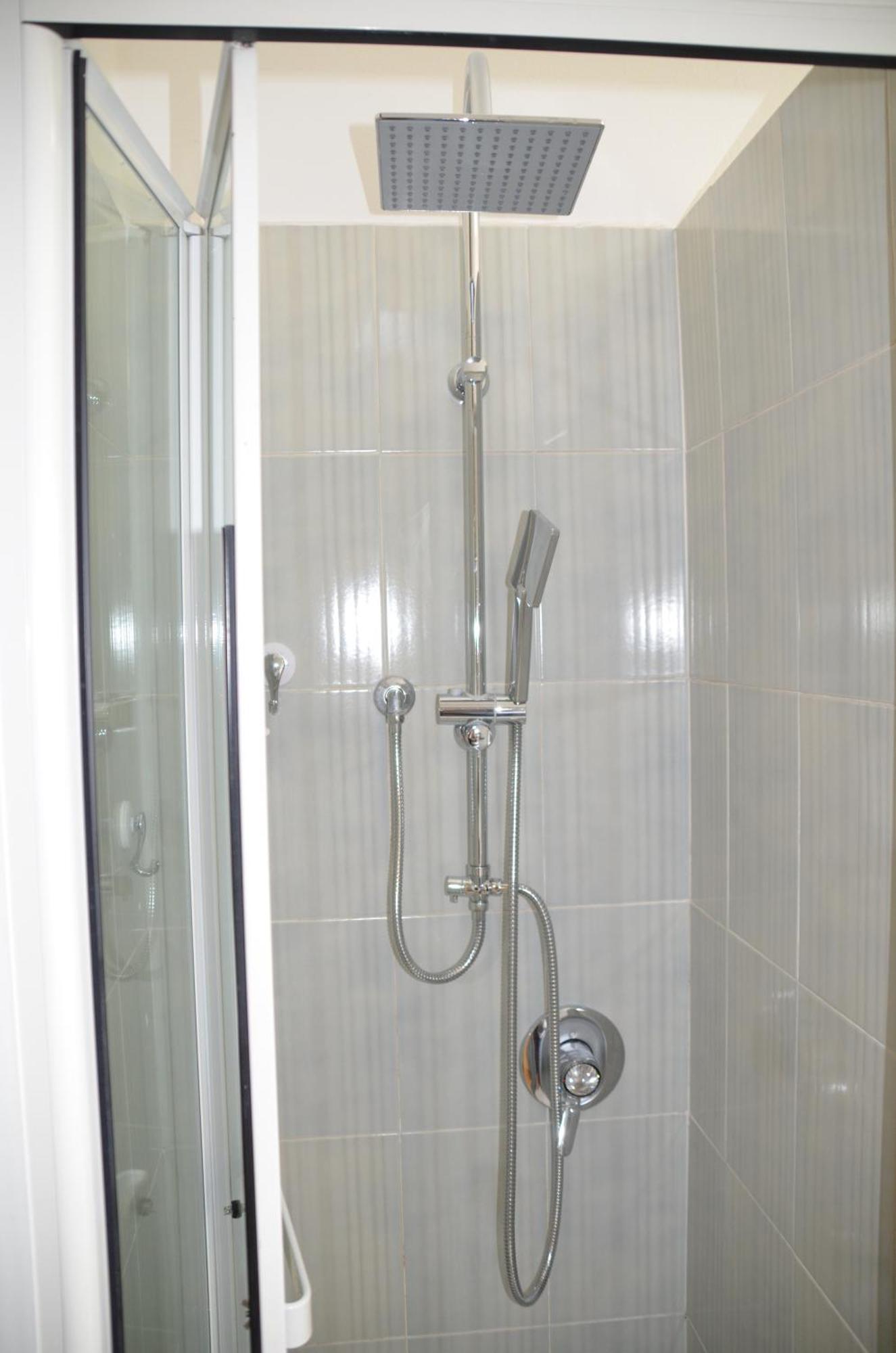 Big Romantic Lake View & Terrace Apartment Lecco Bagian luar foto