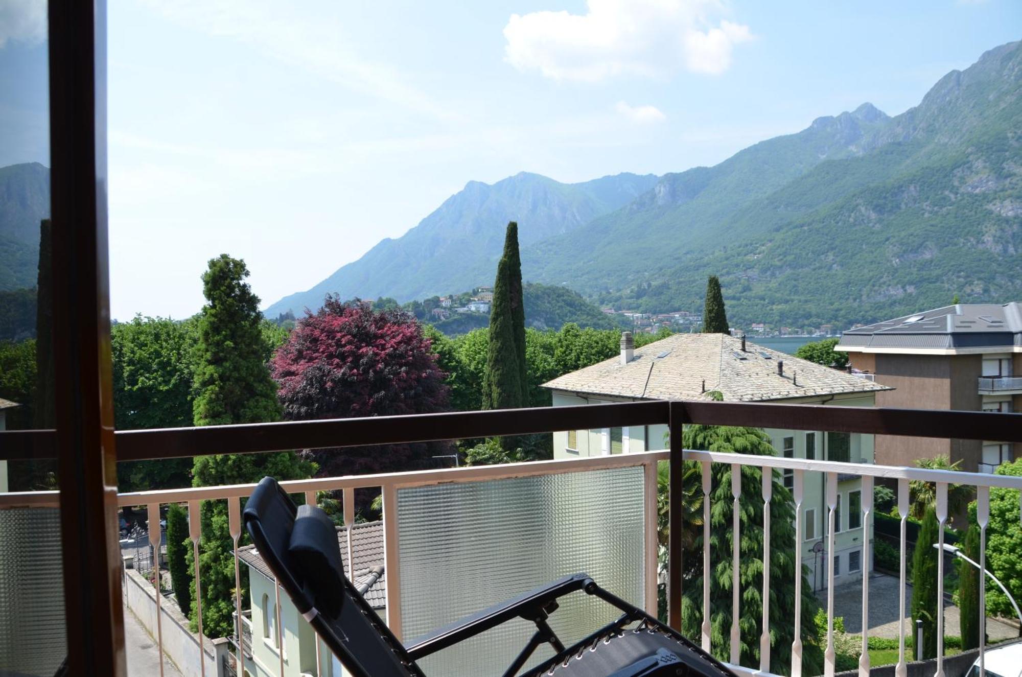 Big Romantic Lake View & Terrace Apartment Lecco Bagian luar foto